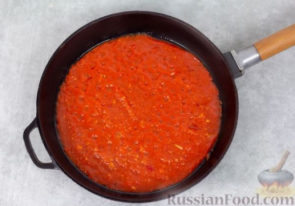 Картофель в пряном томатном соусе