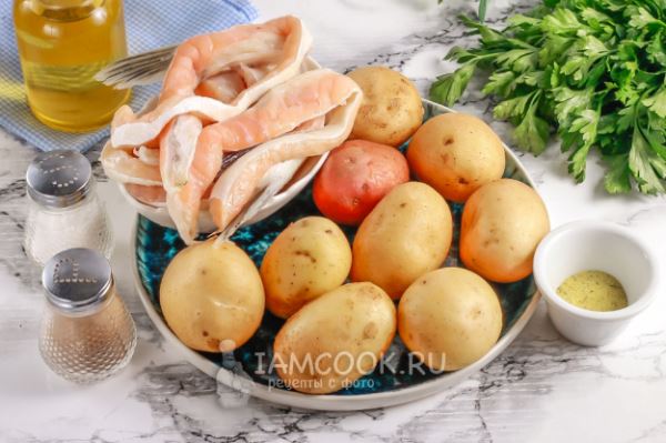 Картошка с брюшками семги в духовке