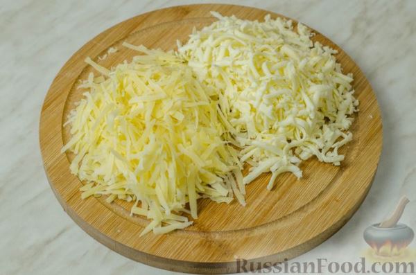 Мясная запеканка с макаронами и молочно-сырным соусом