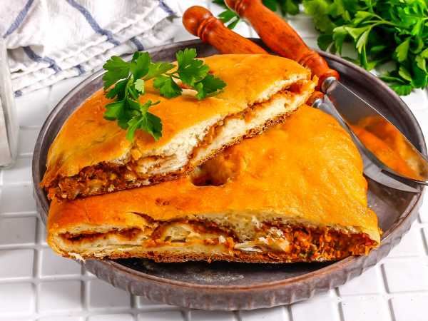Осетинский пирог с щавелем и сыром
