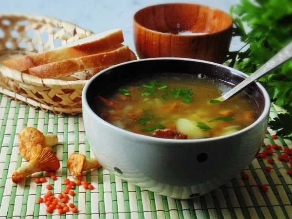 Чечевичный суп с копченостями (ребрышками)